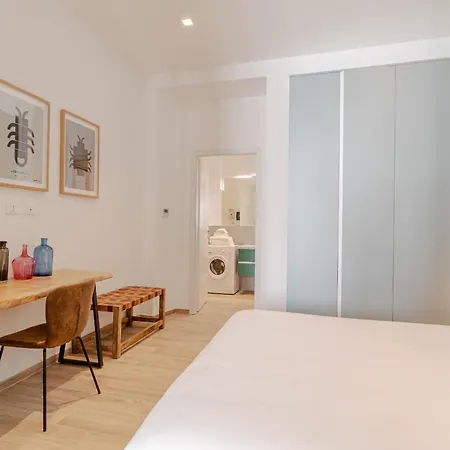 Guesthost - Lovely Ground-floor In San Donato